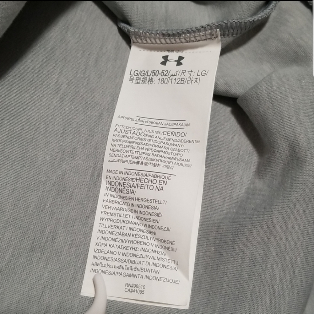 NEW UNDER ARMOUR  Pullover Mock Neck Sweatshirt NWOT - Picture 14 of 15
